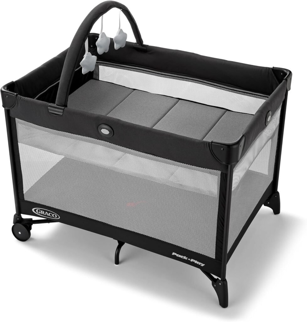 Graco On the Go Zip playard with bassinet, Reeves